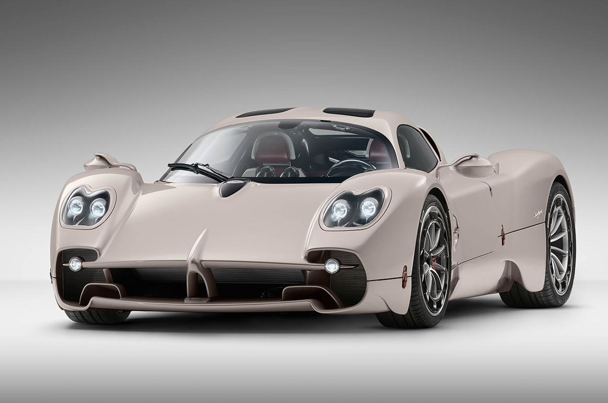 2022 Pagani Utopia front quarter.