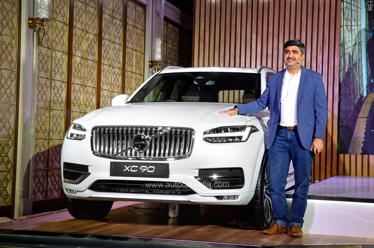 Volvo XC40 facelift with mild hybrid powertrain launched at Rs 43.20 lakh