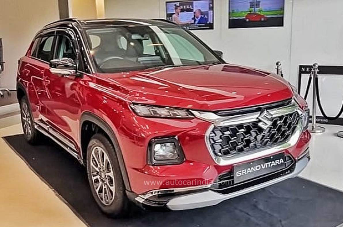 Maruti Suzuki Grand Vitara front quarter 