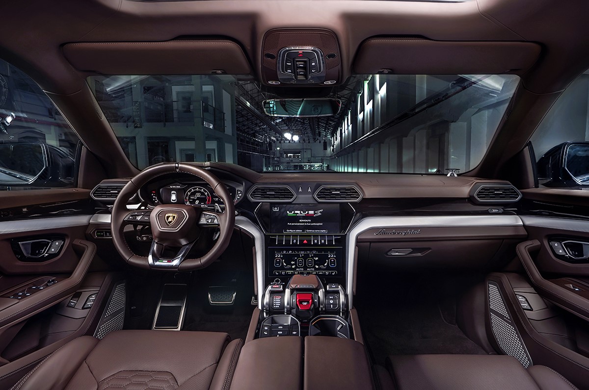 2022 Lamborghini Urus S interior.