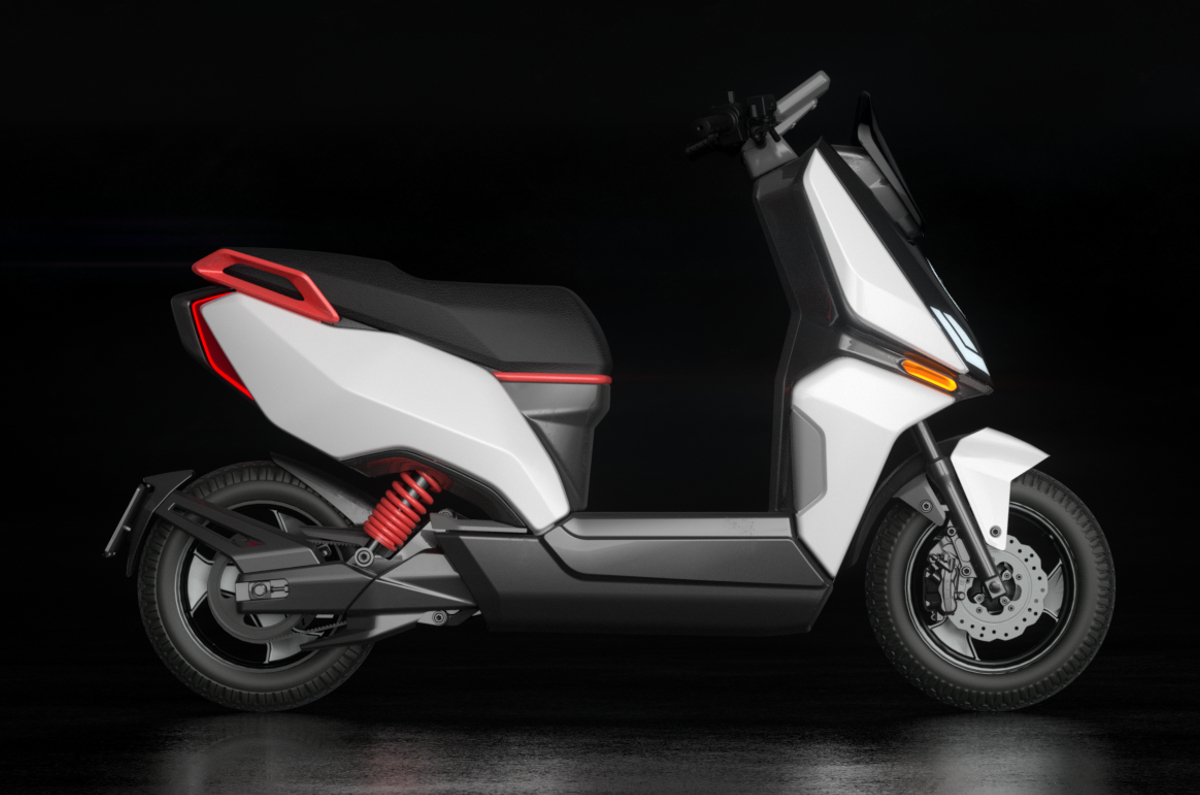 LML unveils three new electric concept bikes.