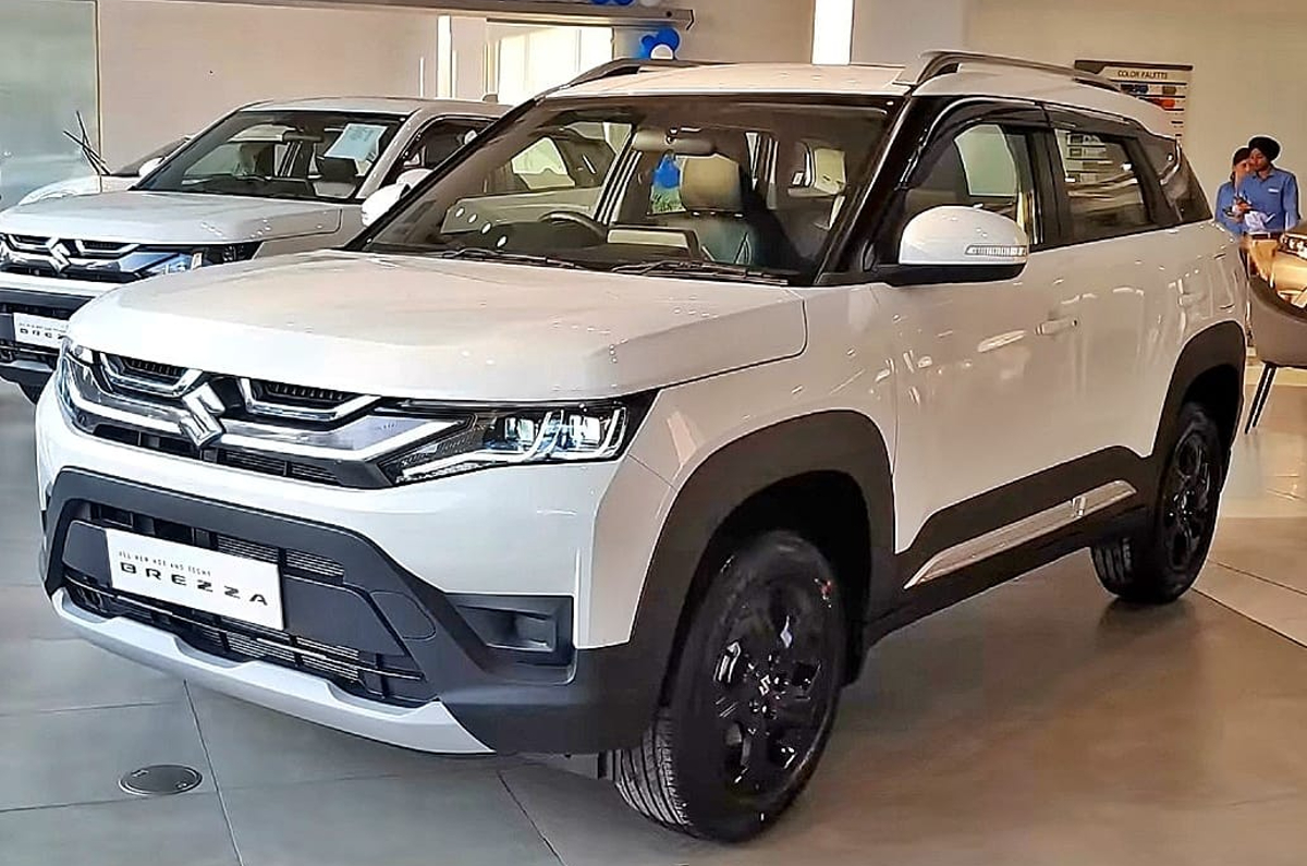 2022 Maruti Suzuki Brezza front quarter.