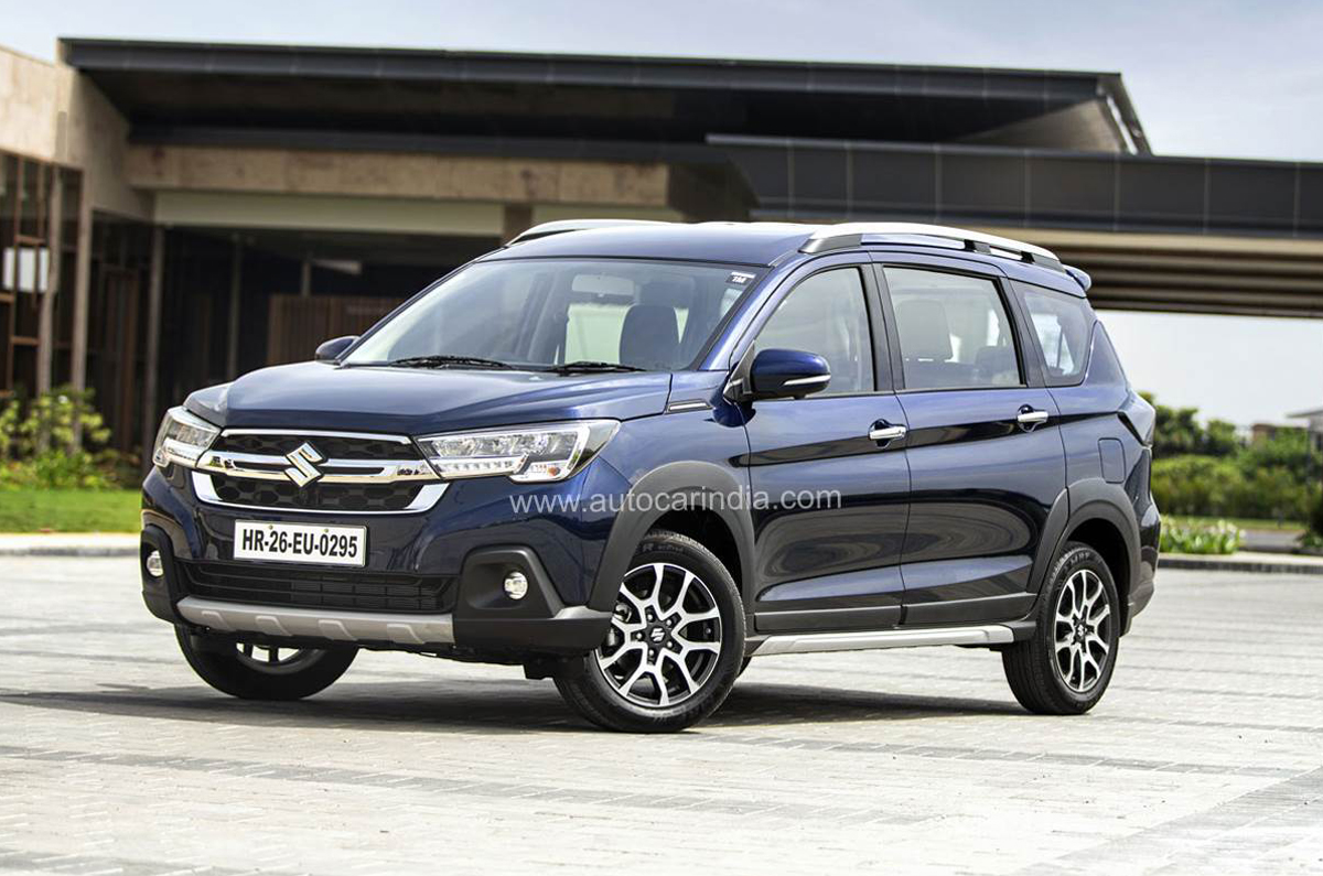 Maruti Suzuki XL6 front quarter