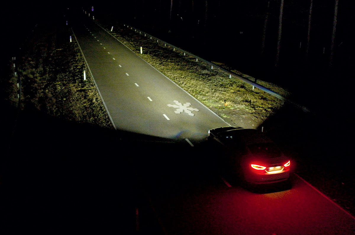 Electrostatic micro-mirrors in new headlight tech can adjust 5,000 times per second.