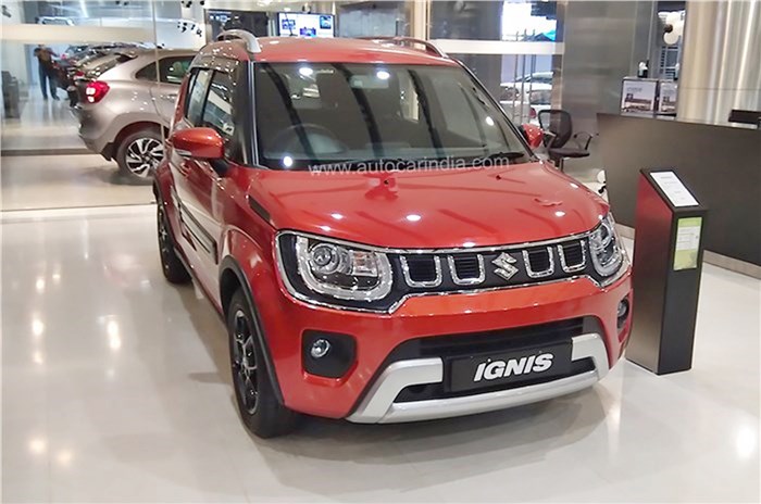 Maruti Suzuki Ignis front quarter