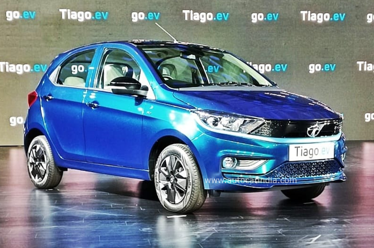 Tata Tiago EV front quarter 