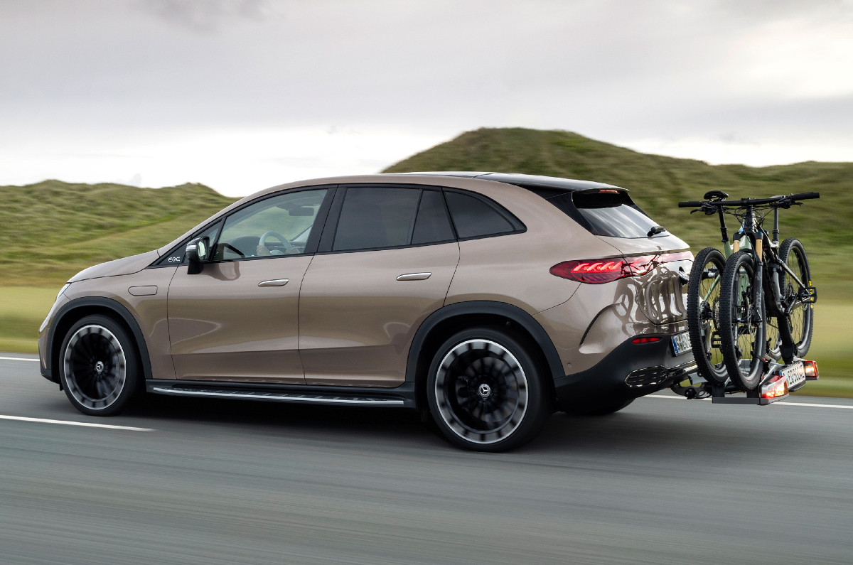 Mercedes-Benz EQE SUV rear left quarter