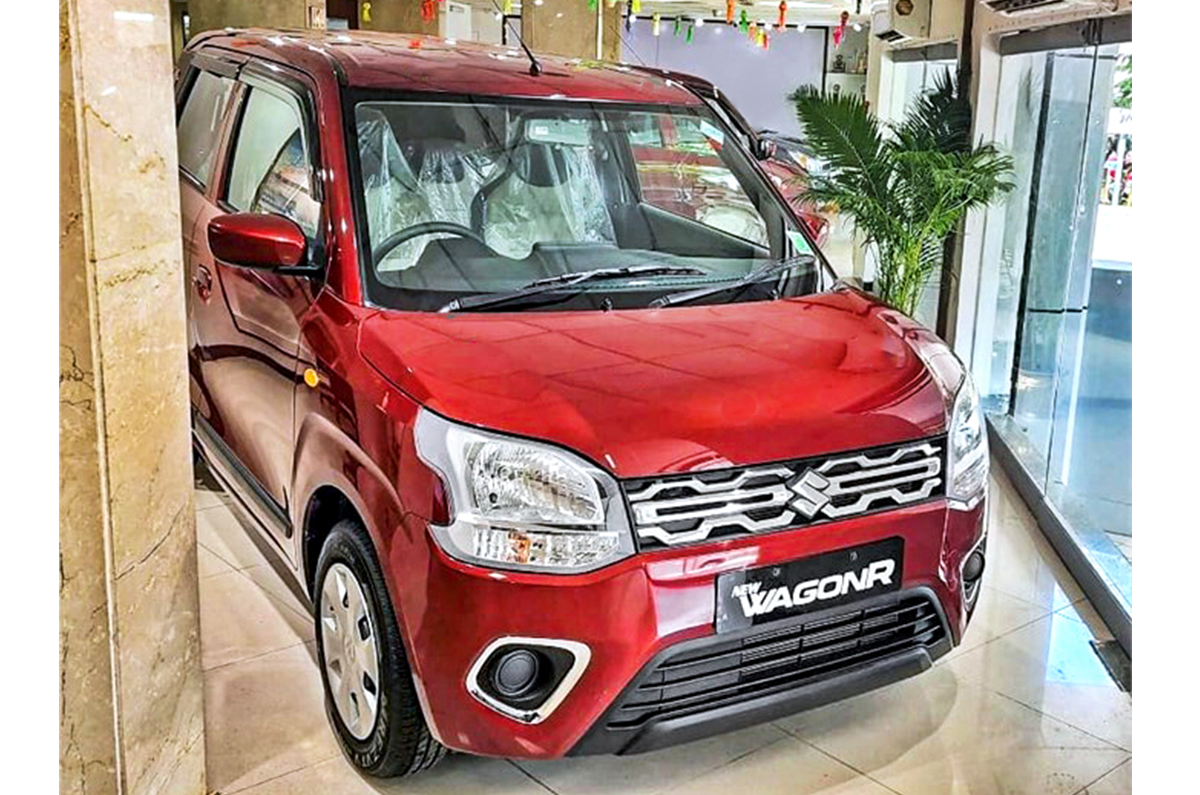 Maruti Suzuki Wagon R front quarter 