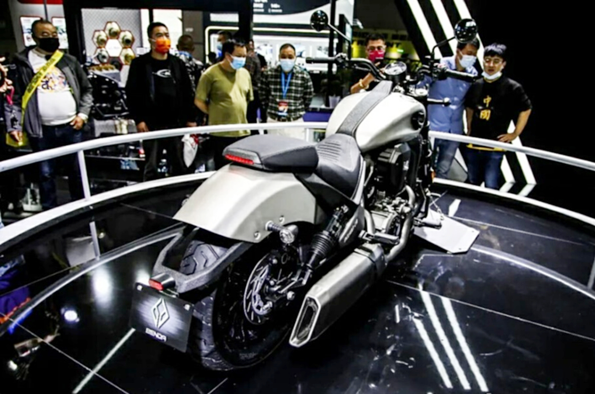 Benda BD500 V4 cruiser revealed.