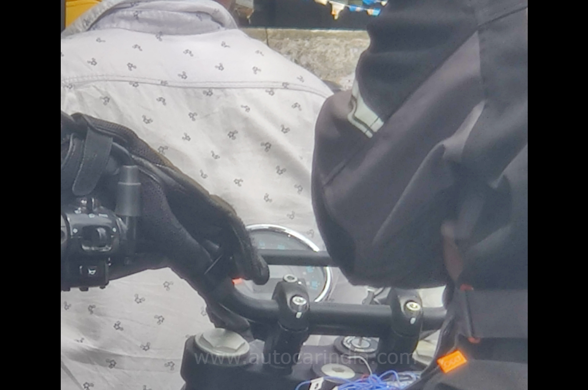 RE 650cc scrambler spied testing yet again.