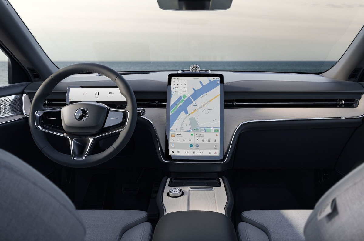 Volvo ex90 dashboard 