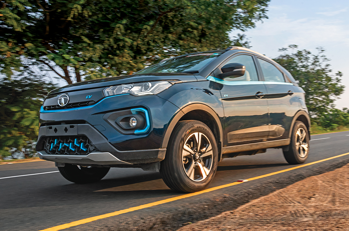 2022 Tata Nexon EV Max front tracking.