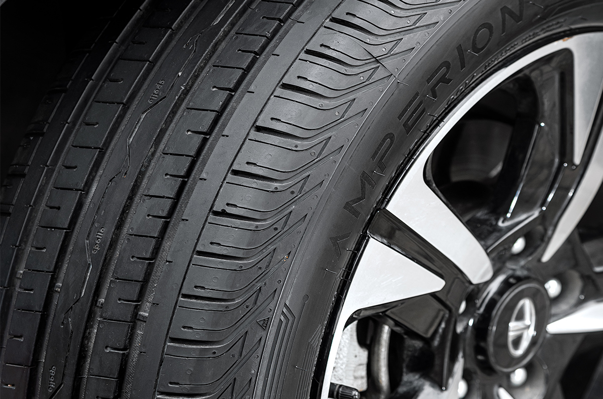 Apollo Amperion tyre.