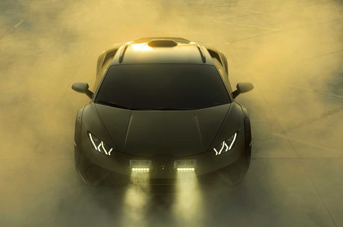 Lamborghini Huracan Sterrato front