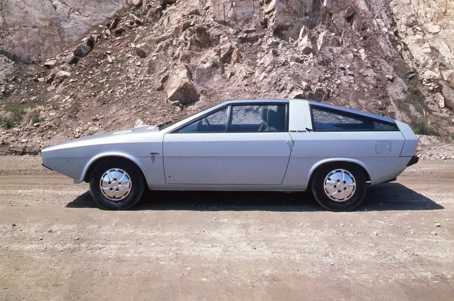 Hyundai Pony concept side 