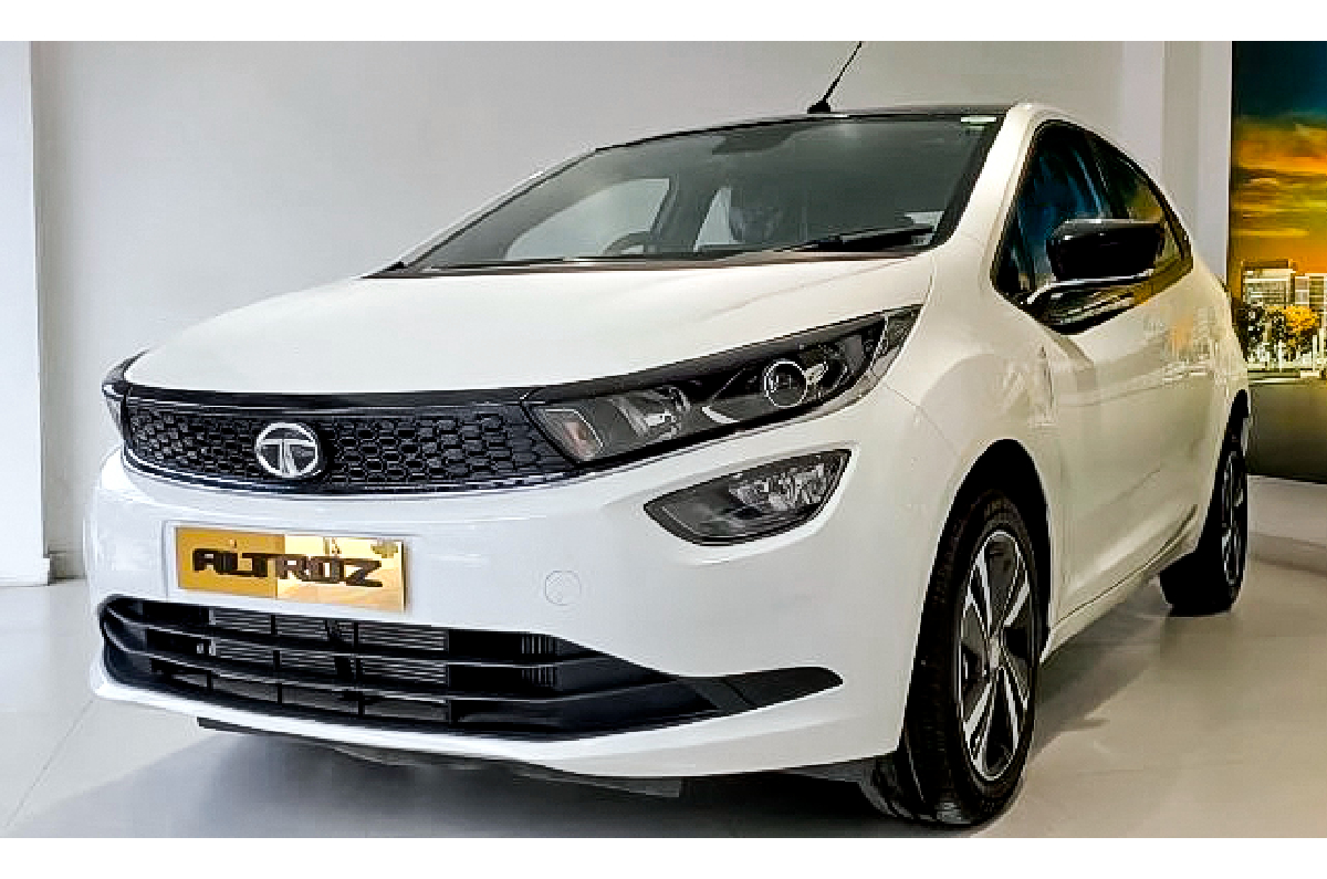 Tata Altroz front