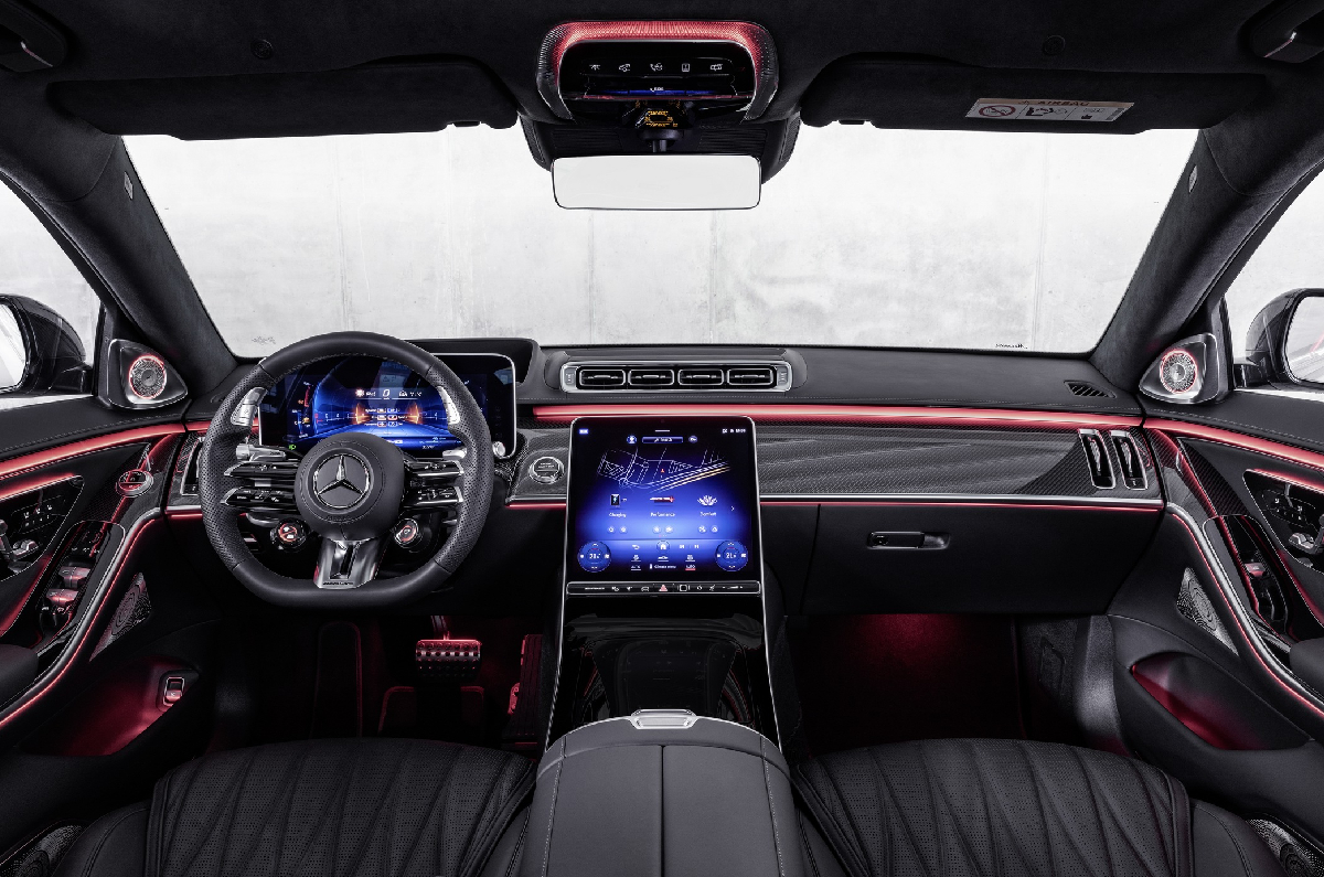 Mercedes-AMG S-63 interior