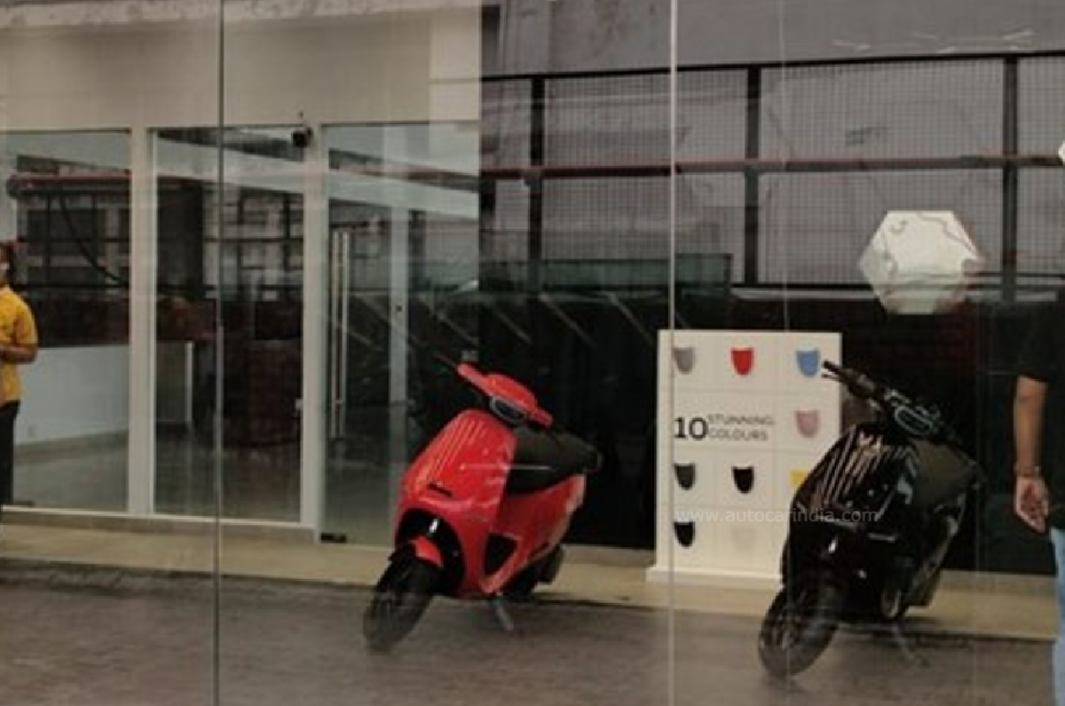 Electric scooter, bike sales December 2022 India: Ola Electric on top.