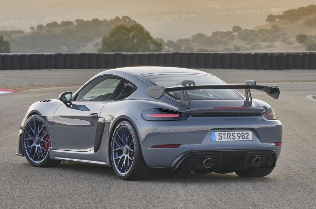 Porsche 718 Cayman GT4 RS rear quarter