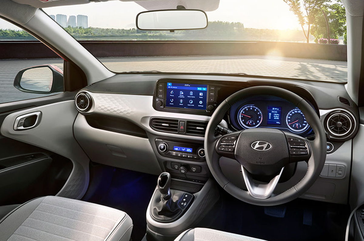 2023 Hyundai Grand i10 Nios interior