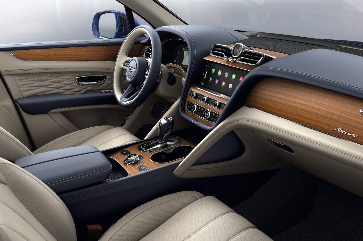 Bentley Bentayga EWB interior 