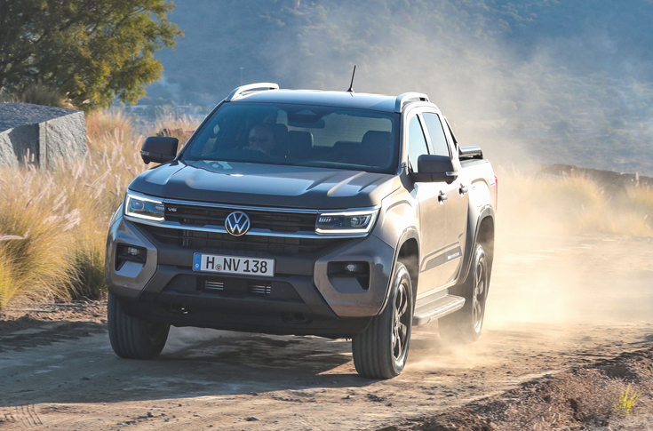 Volkswagen Amarok front quarter 