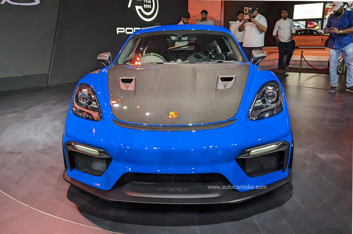 Porsche 718 Cayman GT4 RS front
