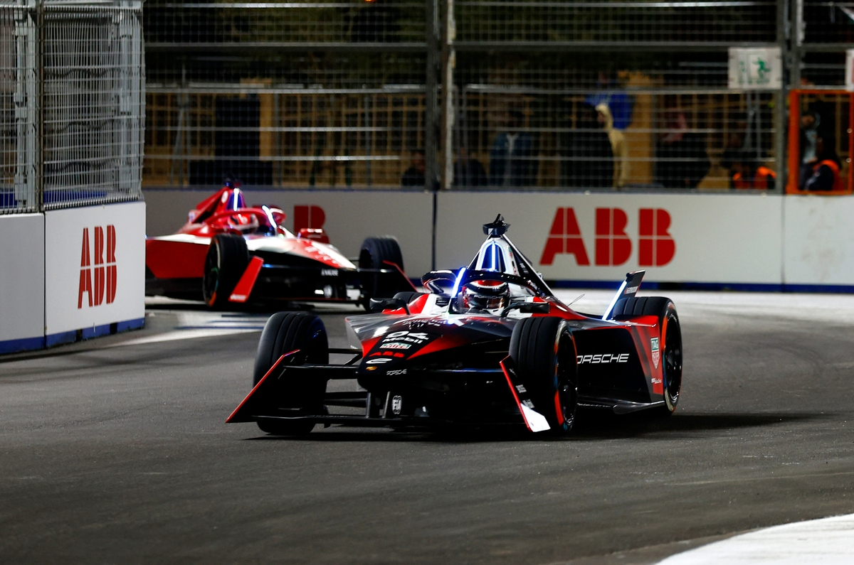 2023 Formula E Dririyah - Porsche's Pascal Wehrlein 