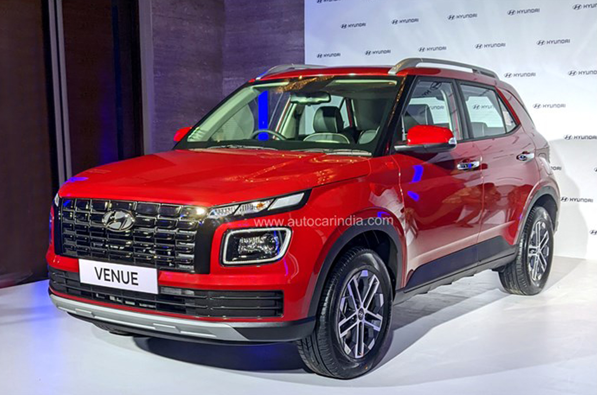 Hyundai Venue front quarter 