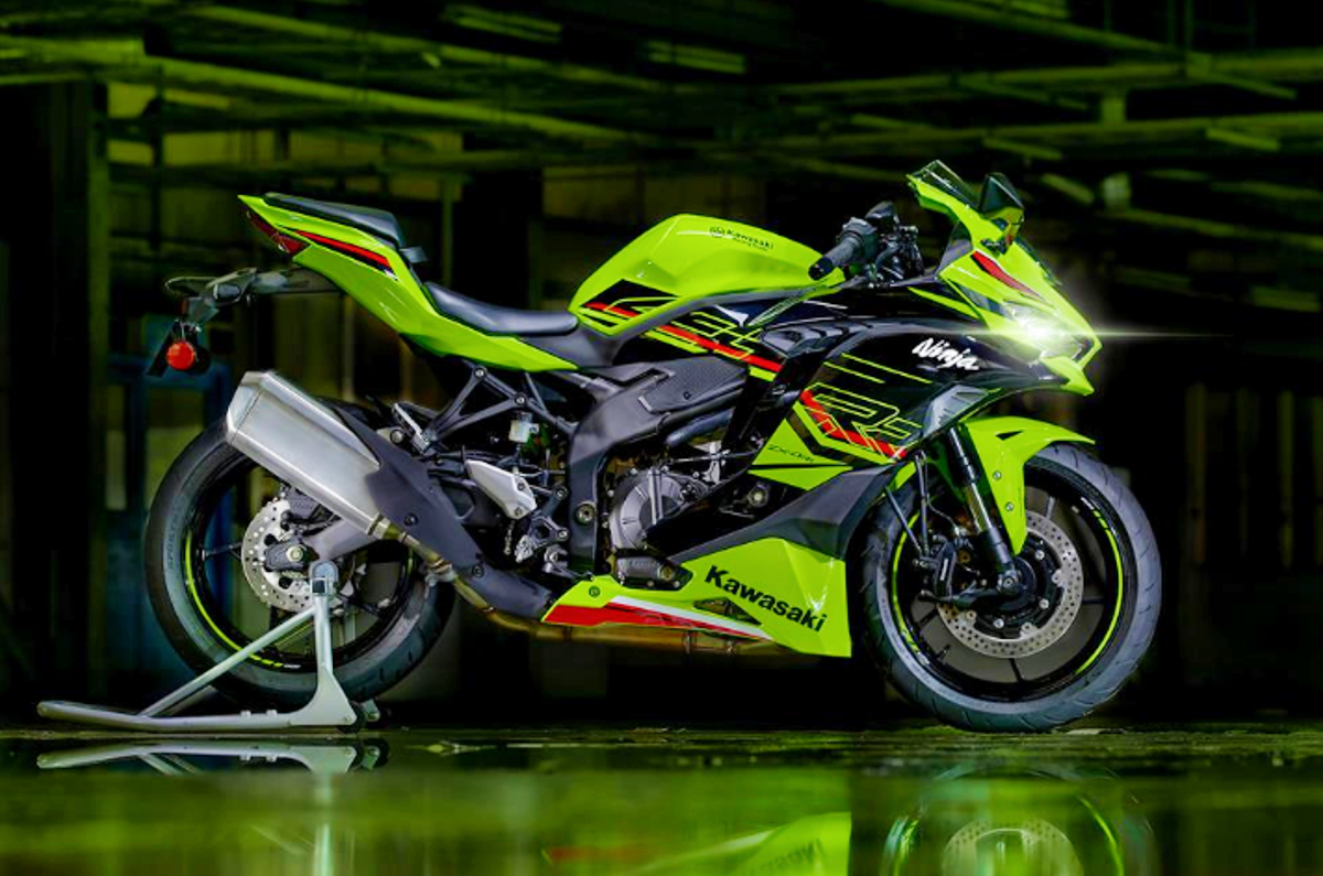 Kawasaki ZX-4R sportbike gets 80hp inline-four engine