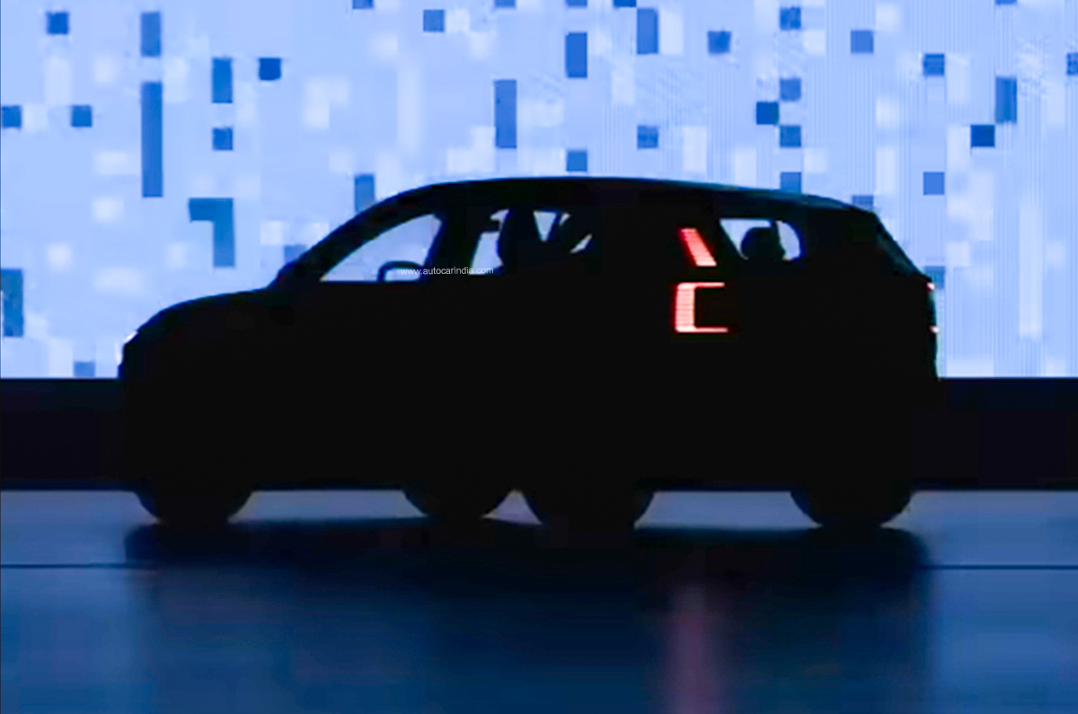 New small Volvo EV SUV