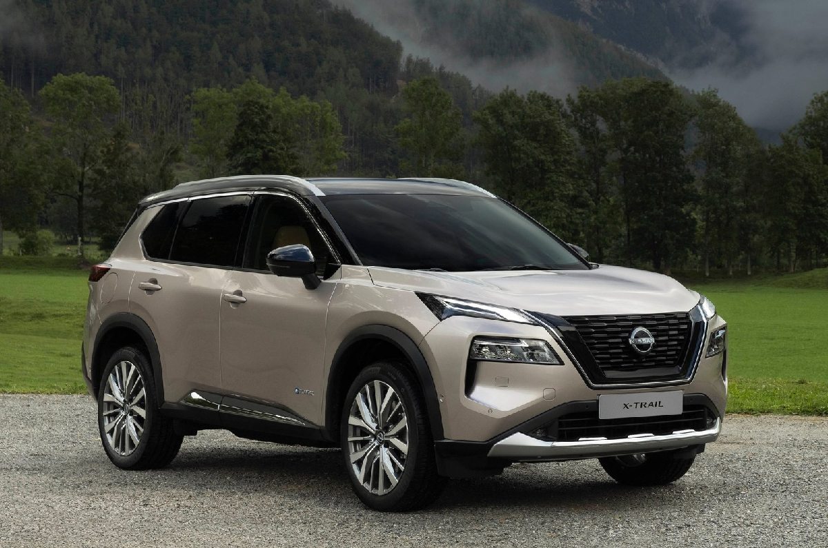 Nissan X-Trail front