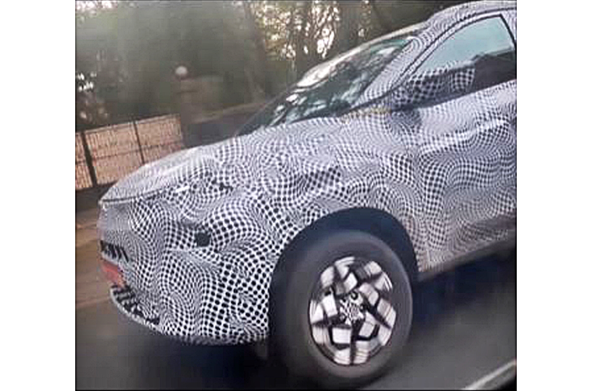 Tata Nexon facelift spied 
