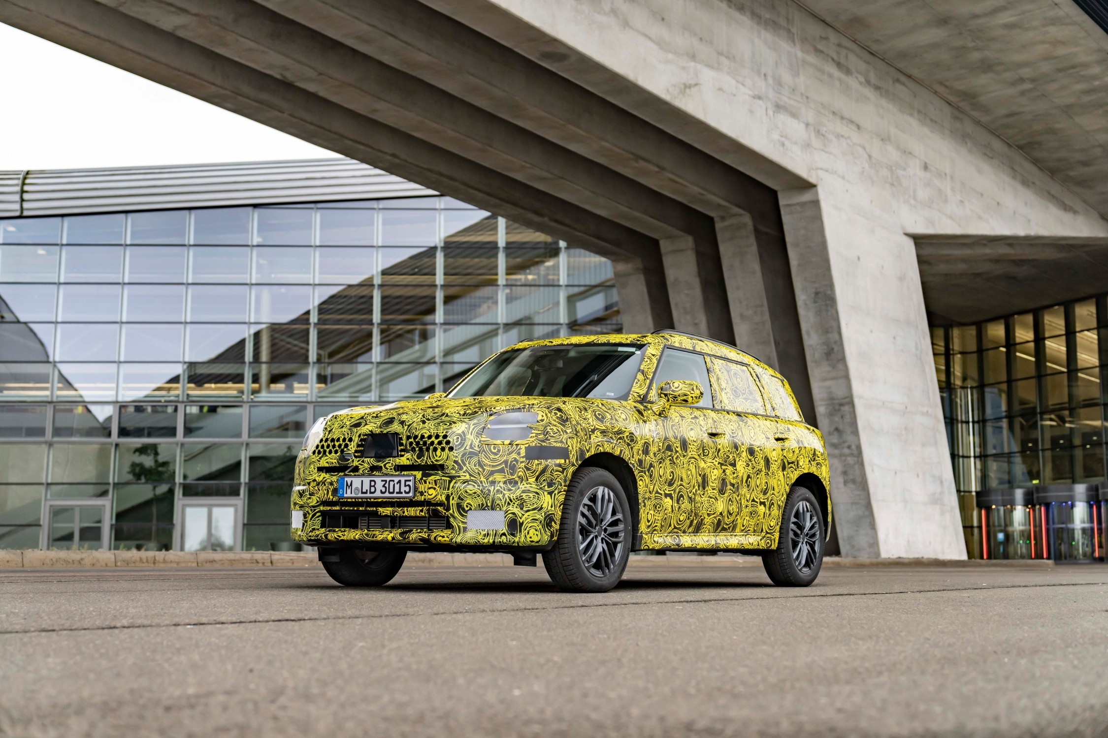Next-gen Mini Countryman to get EV powertrain option