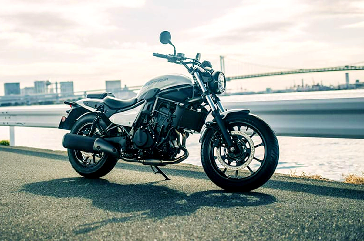 Kawasaki Eliminator 400 price, engine, features, rivals.