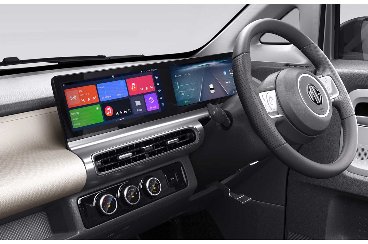 MG Comet EV interior 