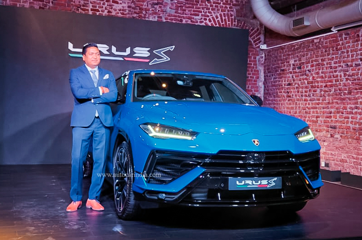 Lamborghini Urus S front