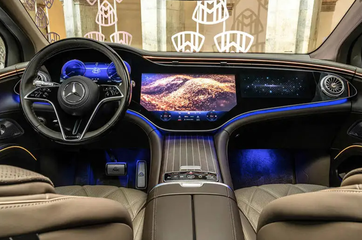Mercedes Maybach EQS SUV dashboard