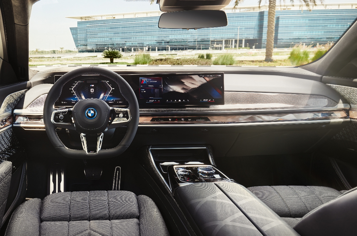 BMW i7 M70 interior