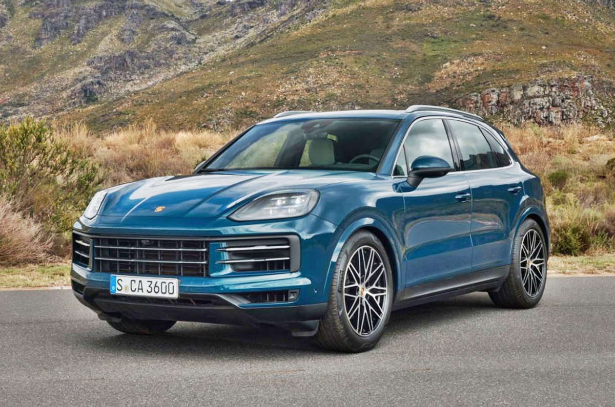 2023 Porsche Cayenne facelift front quarter