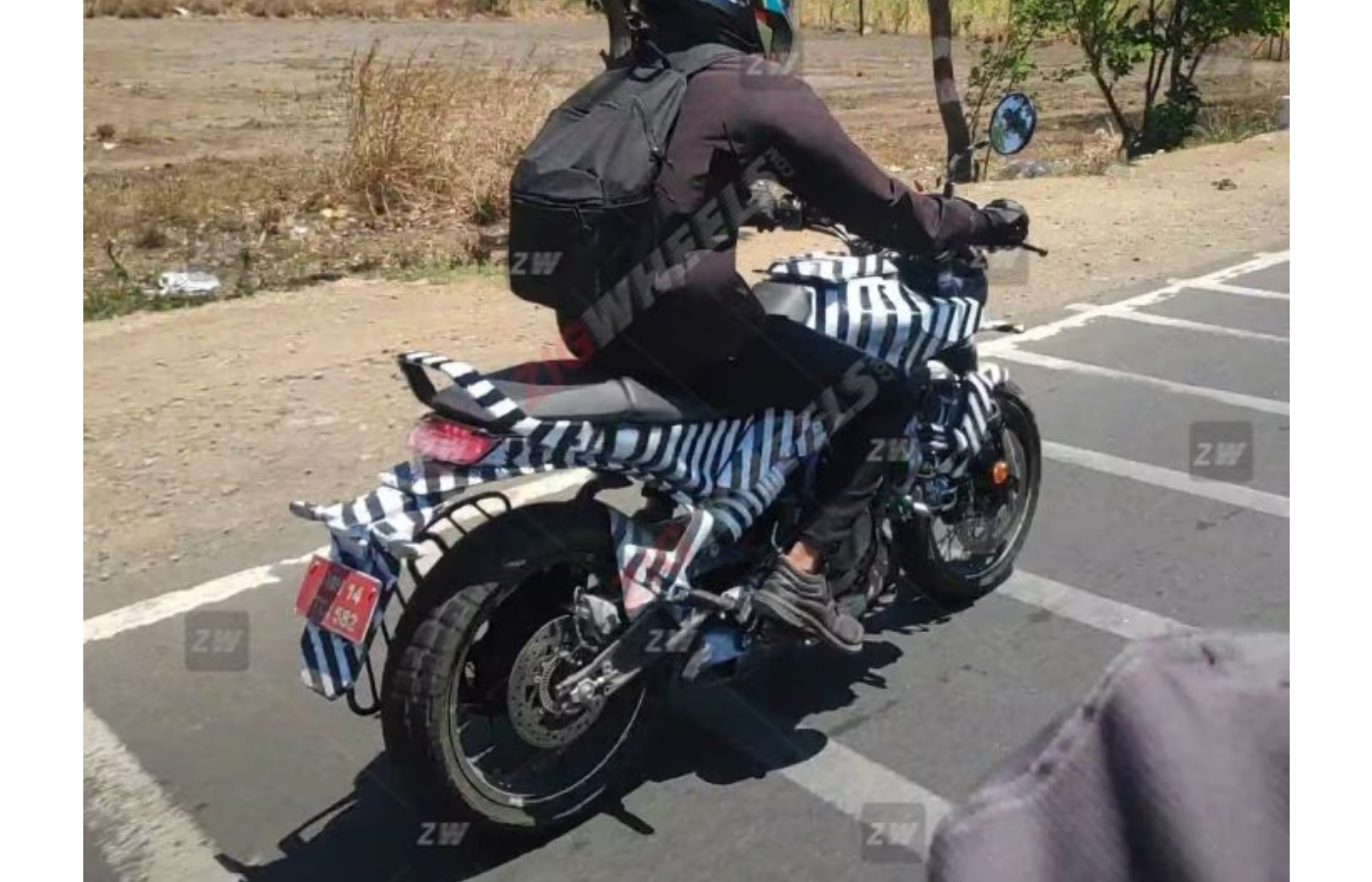 Next-gen Husqvarna Svartpilen 401 spotted testing in India