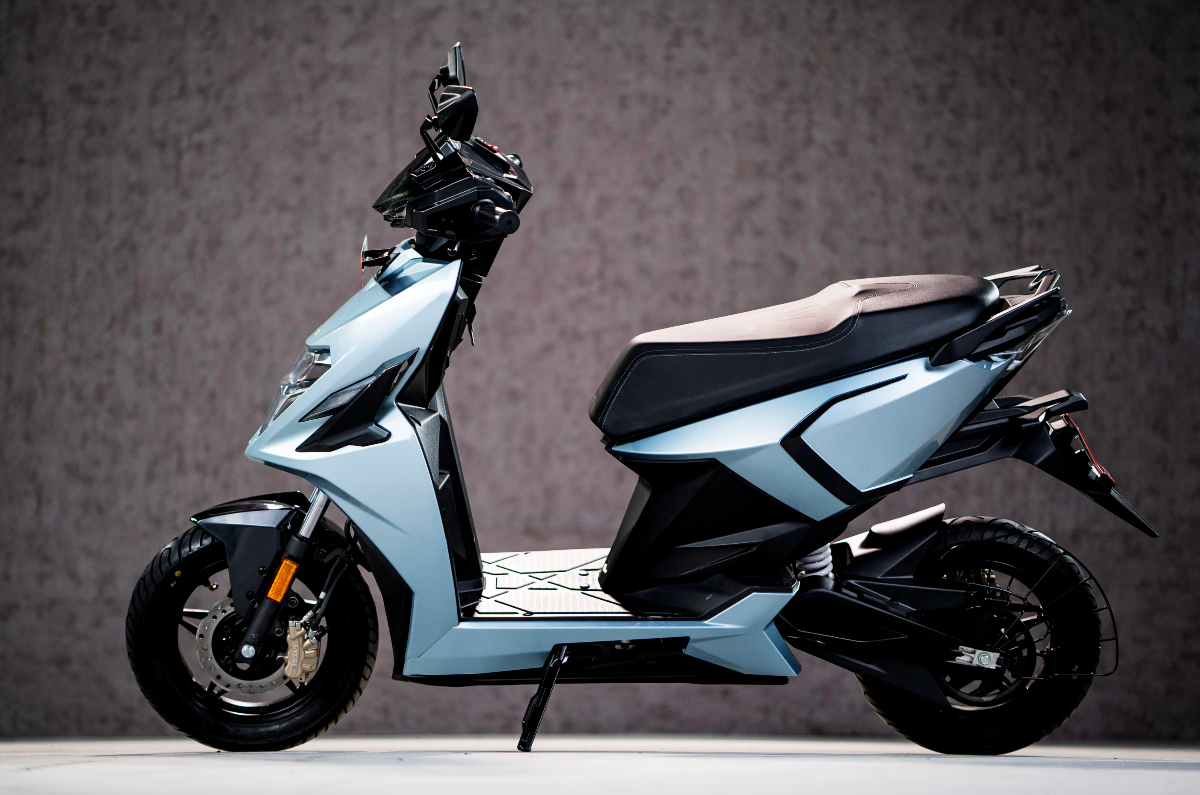 Simple One price, range, weight, battery pack.