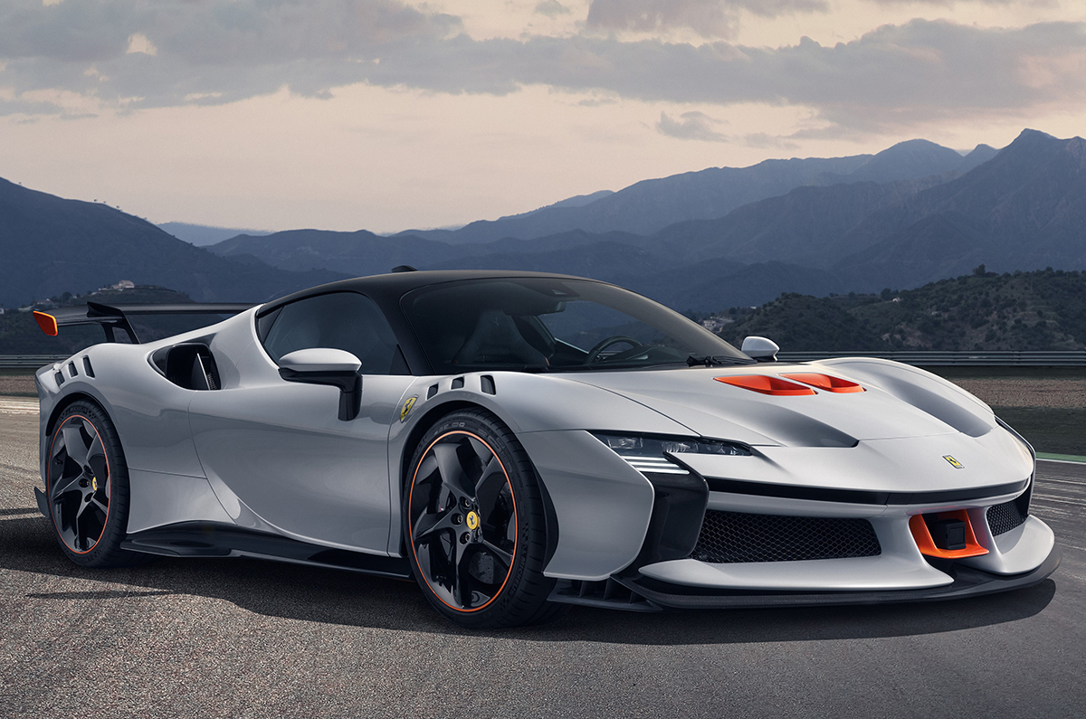 Road-legal Ferrari SF90 XX Stradale, Spider unveiled