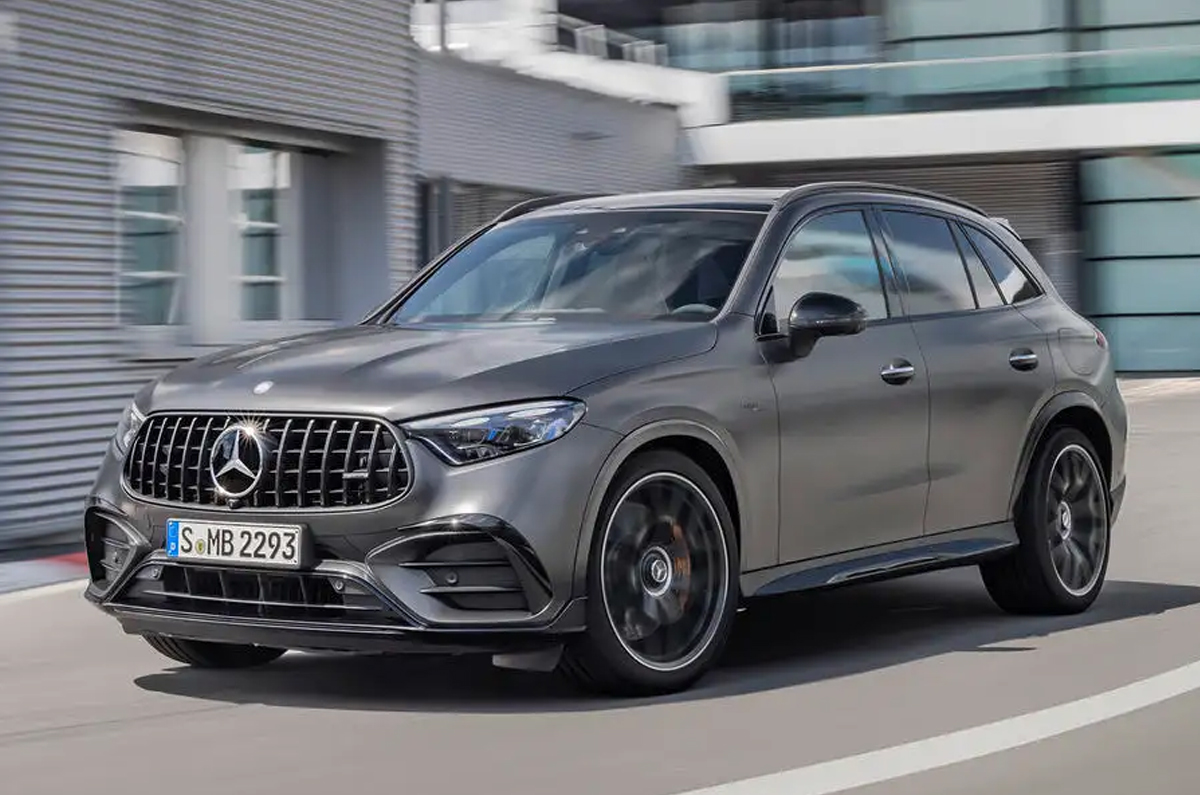 Mercedes-AMG GLC front quarter 