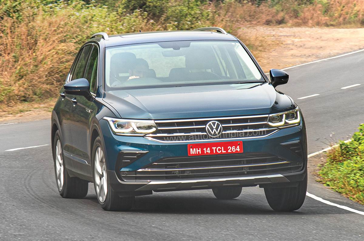 Volkswagen Tiguan front quarter 