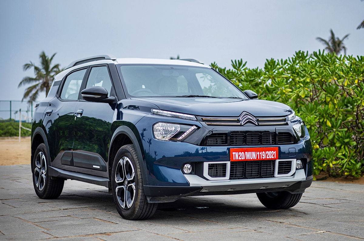 Citroen C3 Aircross front quarter 