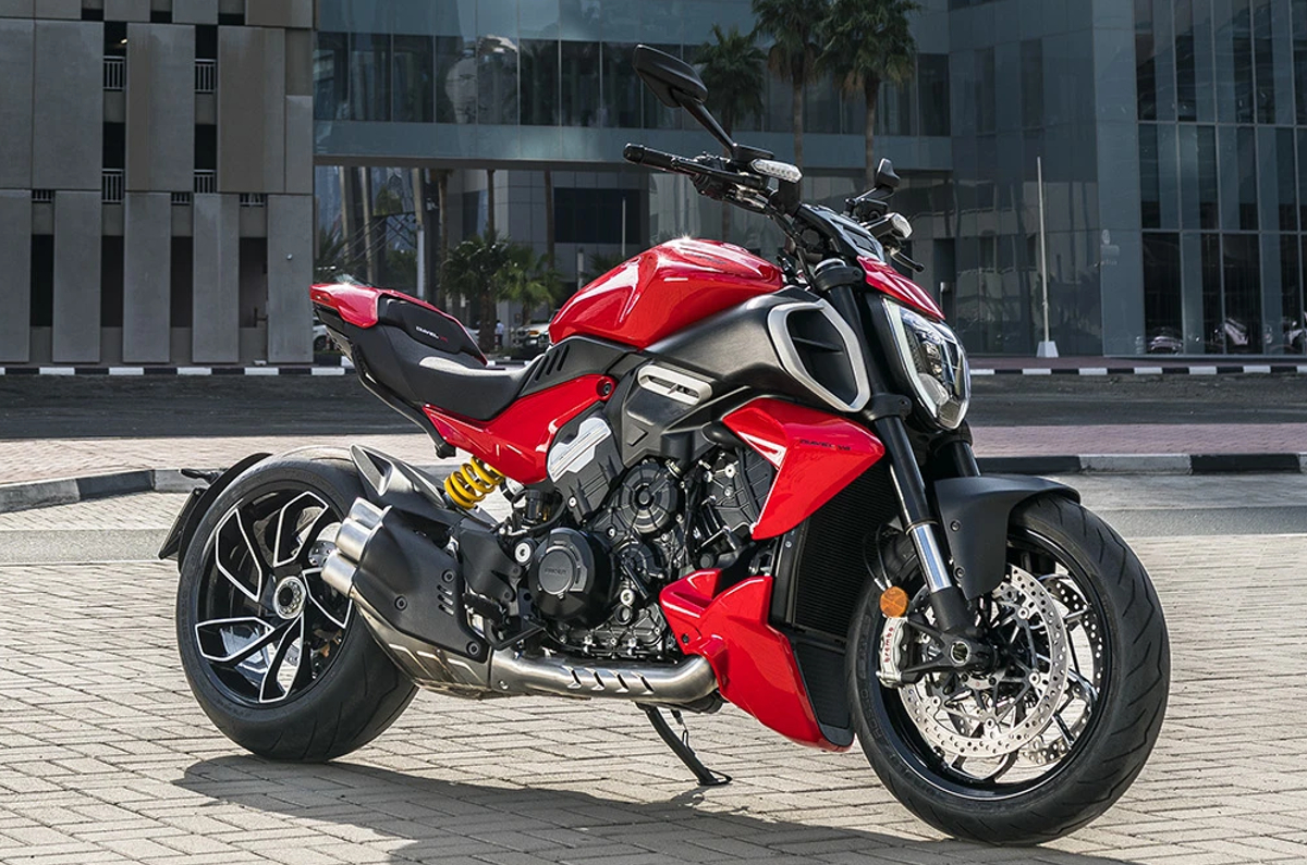 Ducati diavel on online road price