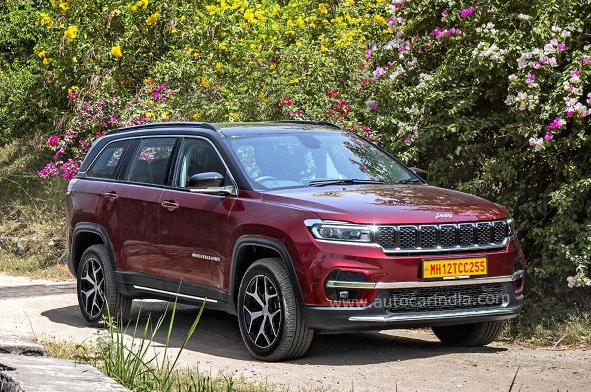 Jeep Meridian front quarter 