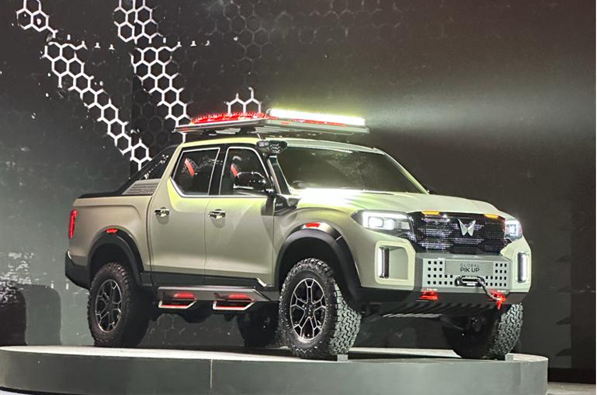 Mahindra Scorpio N Pik Up concept front quarter