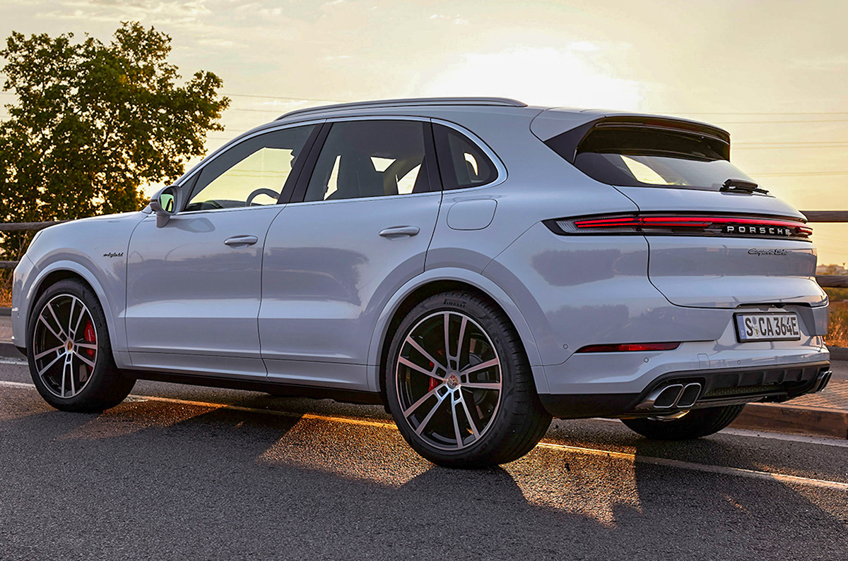 Porsche Cayenne Turbo e-Hybrid rear
